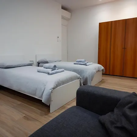 Apartment Centro Storico Moderno Trilocale Con Balcone