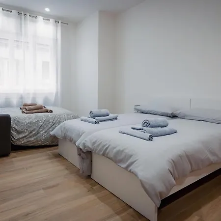 Centro Storico Moderno Trilocale Con Balcone Apartamento Trieste