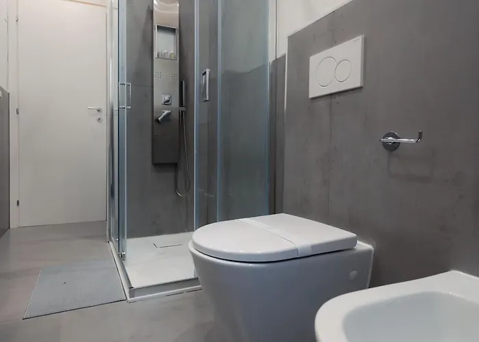 Centro Storico Moderno Trilocale Con Balcone *